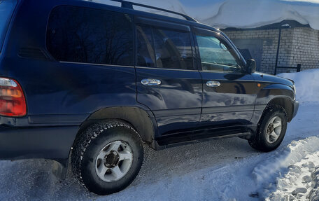 Toyota Land Cruiser 100 рестайлинг 2, 1998 год, 1 400 000 рублей, 4 фотография