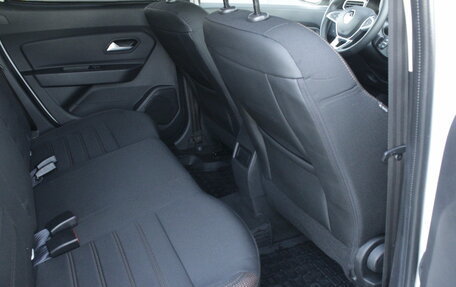 Renault Duster, 2022 год, 2 100 000 рублей, 23 фотография