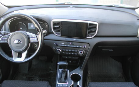 KIA Sportage IV рестайлинг, 2021 год, 2 375 000 рублей, 9 фотография