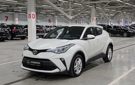 Toyota C-HR I рестайлинг, 2020 год, 2 730 000 рублей, 1 фотография