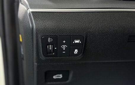 KIA K5, 2020 год, 2 350 000 рублей, 21 фотография