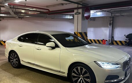 Volvo S90 II рестайлинг, 2021 год, 3 670 000 рублей, 6 фотография