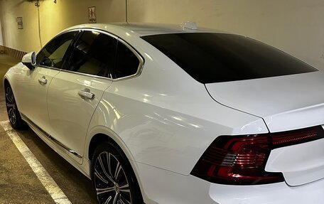 Volvo S90 II рестайлинг, 2021 год, 3 670 000 рублей, 9 фотография