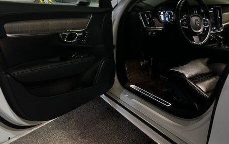 Volvo S90 II рестайлинг, 2021 год, 3 670 000 рублей, 10 фотография