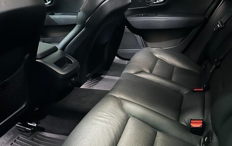 Volvo S90 II рестайлинг, 2021 год, 3 670 000 рублей, 15 фотография