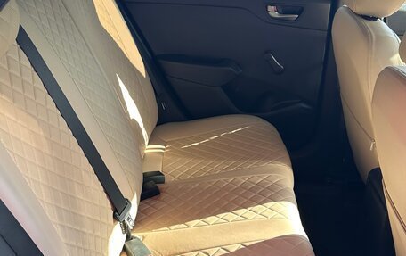 Hyundai Solaris II рестайлинг, 2017 год, 1 300 000 рублей, 17 фотография