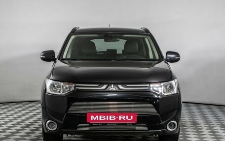 Mitsubishi Outlander III рестайлинг 3, 2012 год, 1 490 000 рублей, 2 фотография