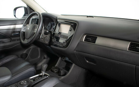 Mitsubishi Outlander III рестайлинг 3, 2012 год, 1 490 000 рублей, 9 фотография