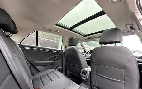 Volkswagen T-Roc I, 2022 год, 1 350 013 рублей, 9 фотография