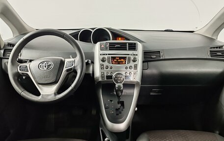 Toyota Verso I, 2011 год, 999 000 рублей, 14 фотография
