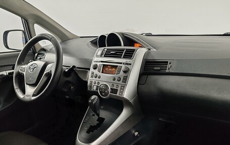 Toyota Verso I, 2011 год, 999 000 рублей, 11 фотография