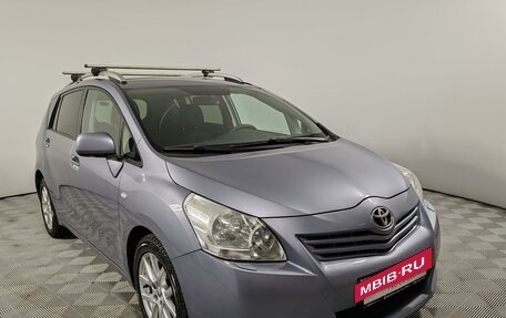 Toyota Verso I, 2011 год, 999 000 рублей, 3 фотография