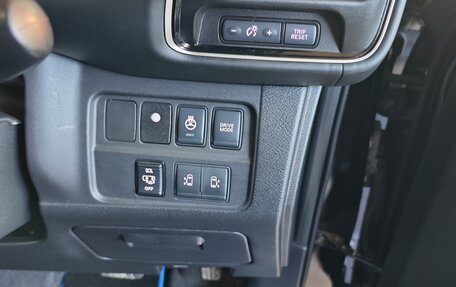 Nissan Serena IV, 2018 год, 2 200 000 рублей, 9 фотография