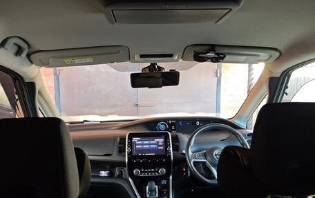 Nissan Serena IV, 2018 год, 2 200 000 рублей, 15 фотография