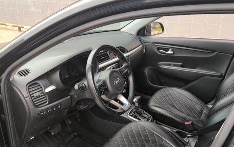 KIA Rio IV, 2018 год, 1 300 000 рублей, 8 фотография