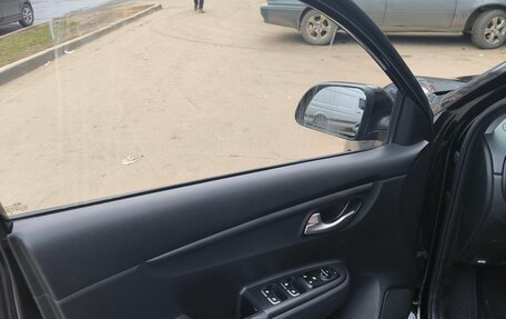 KIA Rio IV, 2018 год, 1 300 000 рублей, 9 фотография