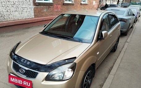 KIA Rio II, 2010 год, 600 000 рублей, 2 фотография