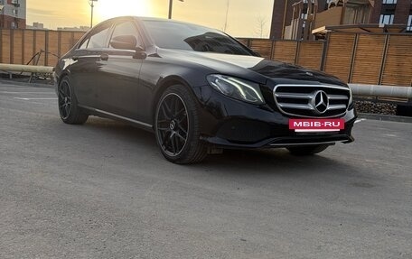 Mercedes-Benz E-Класс, 2019 год, 2 315 000 рублей, 3 фотография