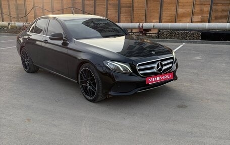 Mercedes-Benz E-Класс, 2019 год, 2 315 000 рублей, 2 фотография