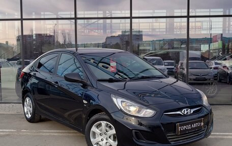 Hyundai Solaris II рестайлинг, 2013 год, 894 000 рублей, 3 фотография