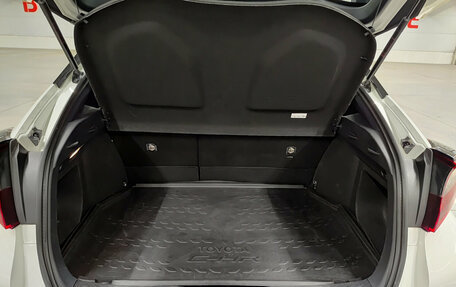 Toyota C-HR I рестайлинг, 2020 год, 2 730 000 рублей, 12 фотография