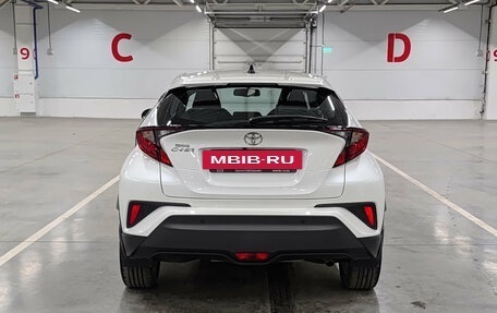 Toyota C-HR I рестайлинг, 2020 год, 2 730 000 рублей, 7 фотография