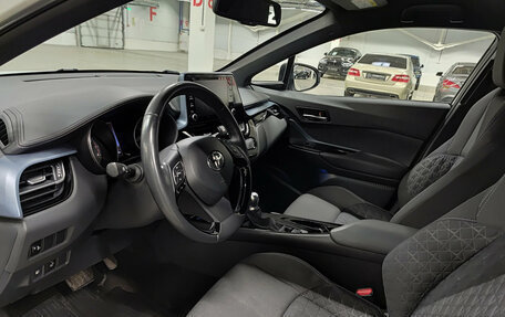 Toyota C-HR I рестайлинг, 2020 год, 2 730 000 рублей, 20 фотография