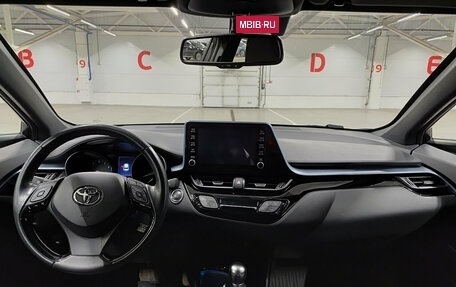 Toyota C-HR I рестайлинг, 2020 год, 2 730 000 рублей, 17 фотография