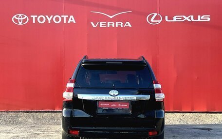 Toyota Land Cruiser Prado 150 рестайлинг 2, 2015 год, 3 600 000 рублей, 5 фотография