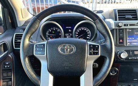 Toyota Land Cruiser Prado 150 рестайлинг 2, 2015 год, 3 600 000 рублей, 11 фотография