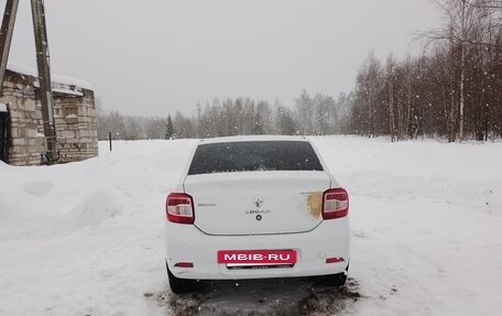 Renault Logan II, 2015 год, 400 000 рублей, 2 фотография