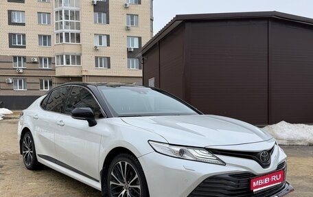 Toyota Camry, 2020 год, 3 300 000 рублей, 1 фотография