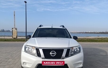 Nissan Terrano III, 2014 год, 990 000 рублей, 1 фотография