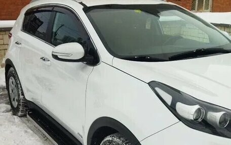 KIA Sportage IV рестайлинг, 2018 год, 2 100 000 рублей, 3 фотография