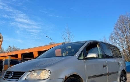 Volkswagen Touran III, 2004 год, 405 000 рублей, 10 фотография