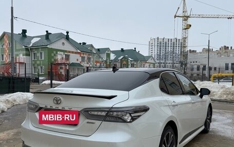 Toyota Camry, 2020 год, 3 300 000 рублей, 3 фотография