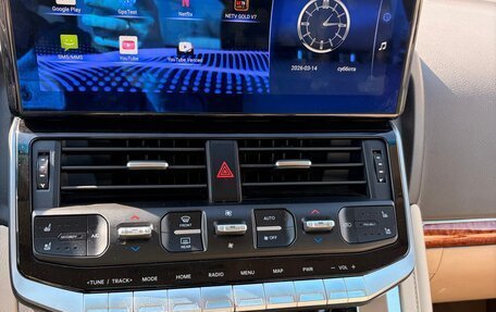 Toyota Land Cruiser 200, 2012 год, 5 050 000 рублей, 17 фотография