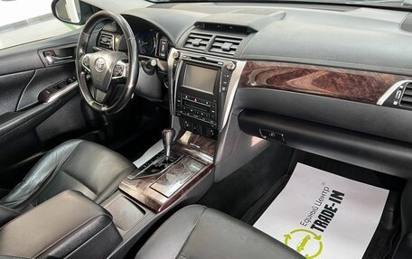 Toyota Camry, 2015 год, 2 145 000 рублей, 14 фотография