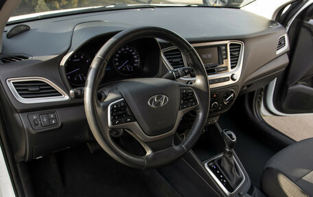 Hyundai Solaris II рестайлинг, 2019 год, 1 288 000 рублей, 17 фотография
