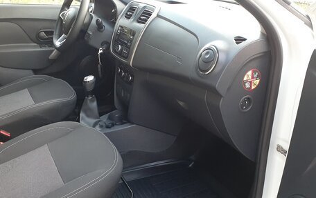 Renault Logan II, 2020 год, 1 550 000 рублей, 13 фотография