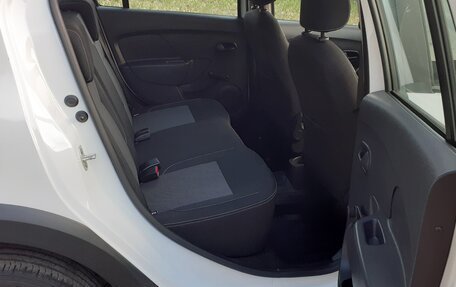 Renault Logan II, 2020 год, 1 550 000 рублей, 12 фотография