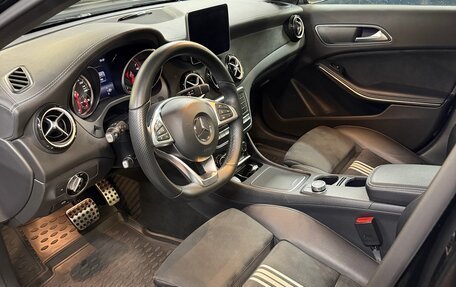Mercedes-Benz GLA, 2018 год, 2 900 000 рублей, 15 фотография
