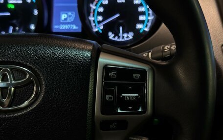 Toyota Land Cruiser Prado 150 рестайлинг 2, 2013 год, 3 095 000 рублей, 13 фотография