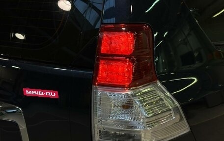 Toyota Land Cruiser Prado 150 рестайлинг 2, 2013 год, 3 095 000 рублей, 10 фотография