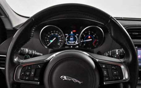 Jaguar F-Pace, 2017 год, 2 499 000 рублей, 19 фотография