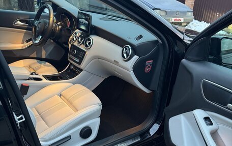 Mercedes-Benz A-Класс, 2017 год, 1 999 999 рублей, 12 фотография