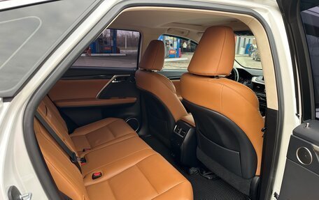 Lexus RX IV рестайлинг, 2021 год, 5 170 000 рублей, 8 фотография