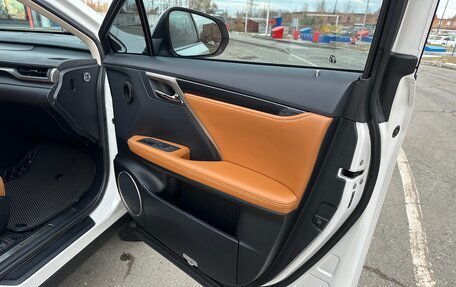 Lexus RX IV рестайлинг, 2021 год, 5 170 000 рублей, 10 фотография