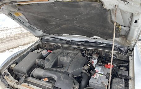 Mitsubishi Pajero III рестайлинг, 2002 год, 625 000 рублей, 14 фотография