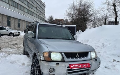 Mitsubishi Pajero III рестайлинг, 2002 год, 625 000 рублей, 2 фотография